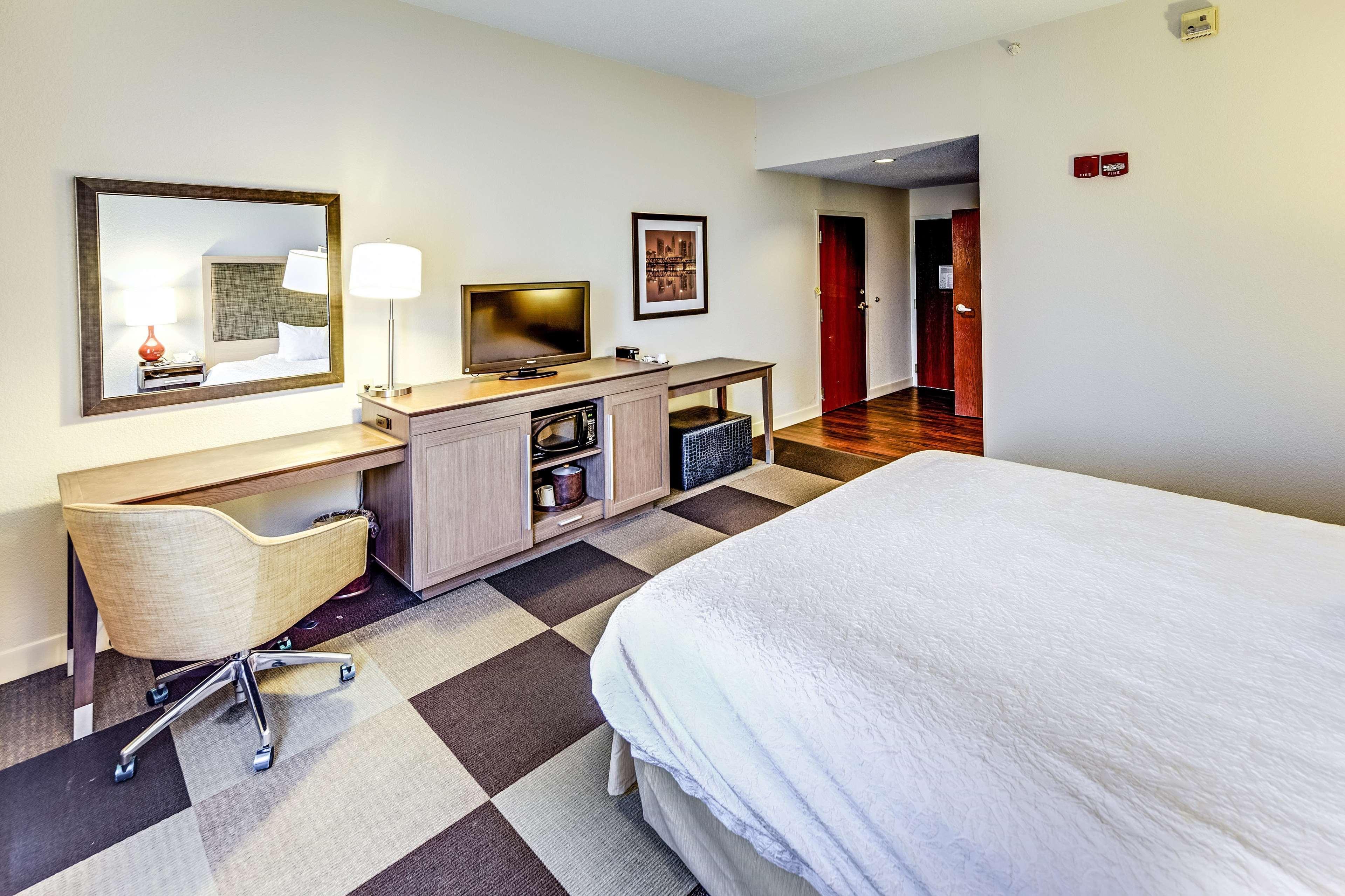 Hampton Inn Columbus I-70E/Hamilton Road Exterior foto