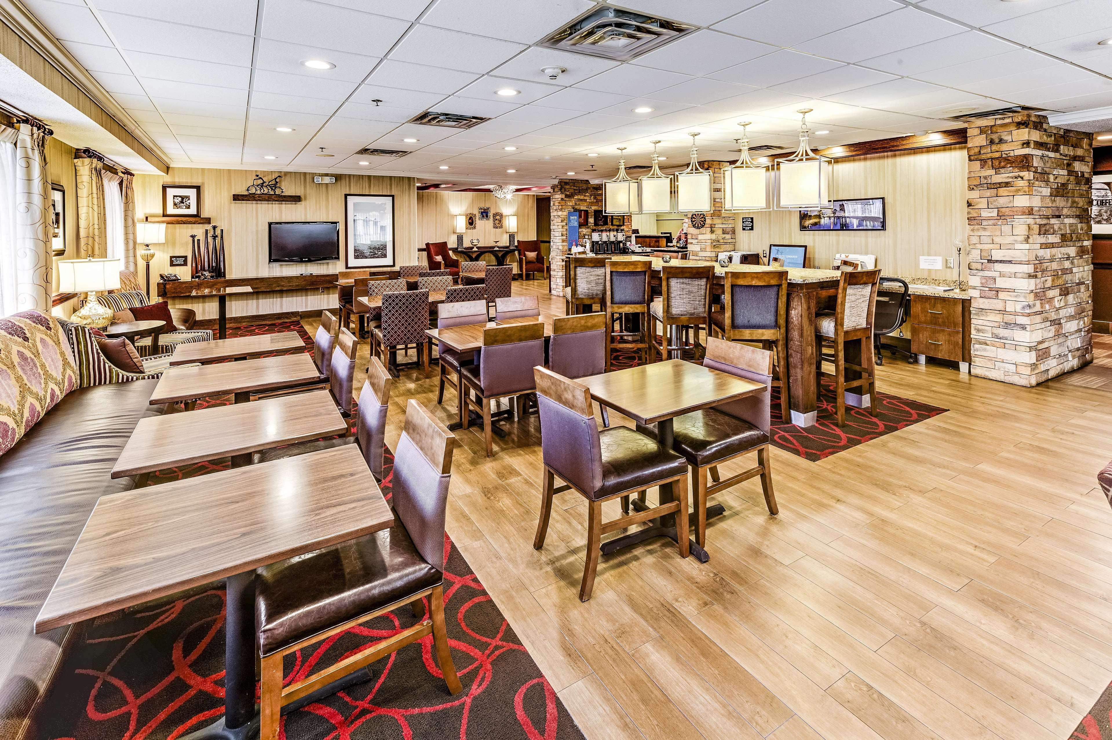 Hampton Inn Columbus I-70E/Hamilton Road Exterior foto